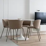 Rentplanet - Pileckiego Apartment