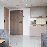 Rentplanet - Pileckiego Apartment