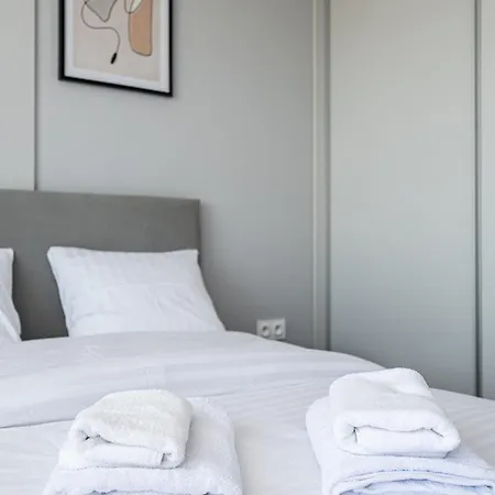 Rentplanet - Pileckiego Appartement Varsovie