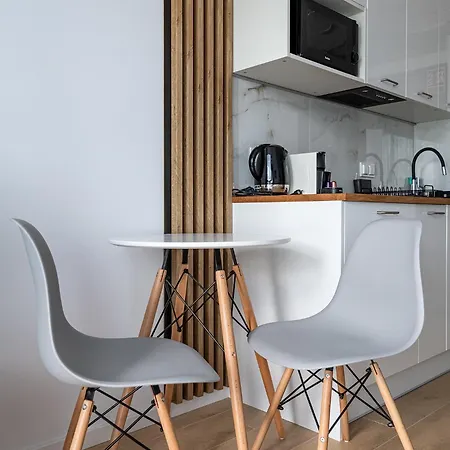 Rentplanet - Pileckiego Appartement Varsovie