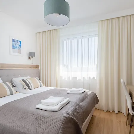 Rentplanet - Pileckiego Apartment