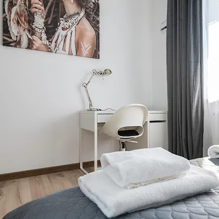 Rentplanet - Pileckiego Warsaw