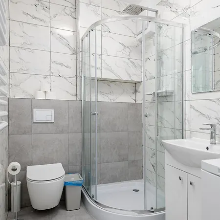 Rentplanet - Pileckiego Apartment Warsaw