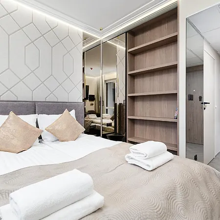 Rentplanet - Pileckiego Warsaw