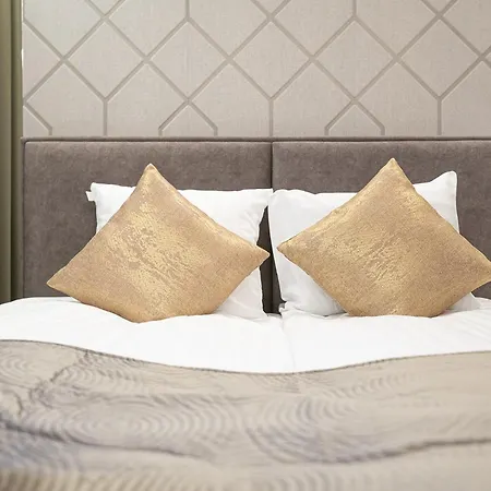 Rentplanet - Pileckiego Apartment Warsaw